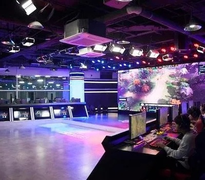 逐浪电竞蓝海 游戏竞技馆加盟全攻略与互联网服务运营指南